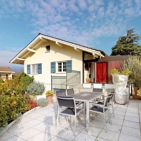 Cheerful Villa With Fireplace, Bath-Tub And Garden Noville Екстер'єр фото